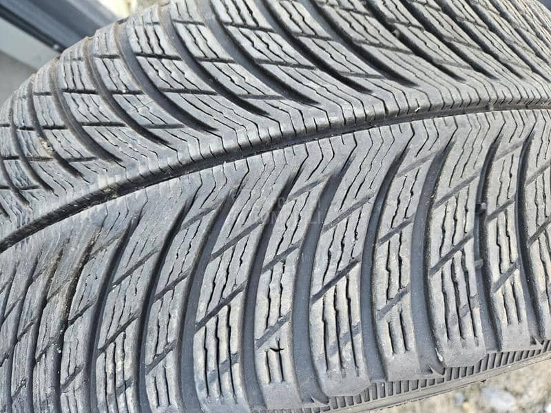 Michelin 225/35 R19 Zimska