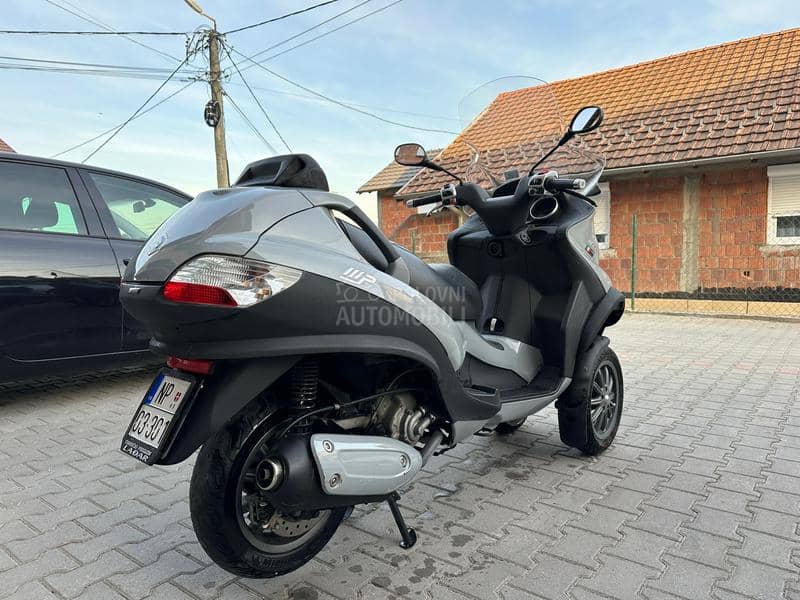 Piaggio MP3
