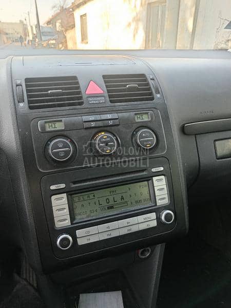 Volkswagen Touran -  kompletan auto u delovima