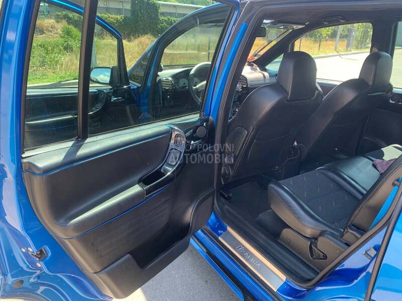 Opel Zafira OPC