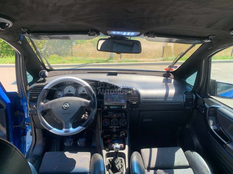 Opel Zafira OPC