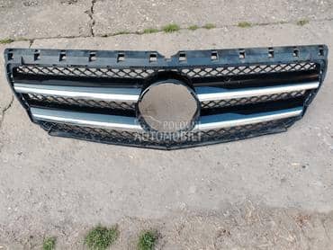 maska branika B200 za Mercedes Benz B Klasa od 2012. do 2018. god.