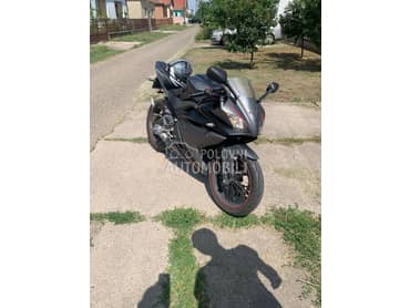 Yamaha R125