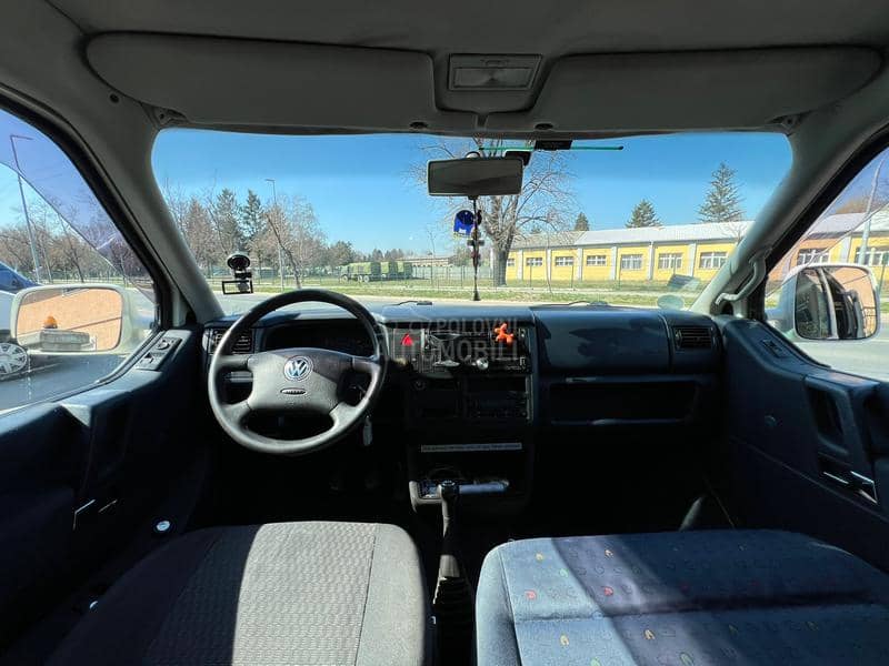 Volkswagen Transporter T4 Caravella 2.5TDI