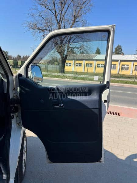 Volkswagen Transporter T4 Caravella 2.5TDI