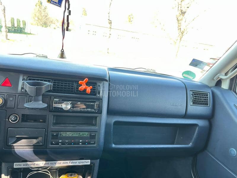 Volkswagen Transporter T4 Caravella 2.5TDI