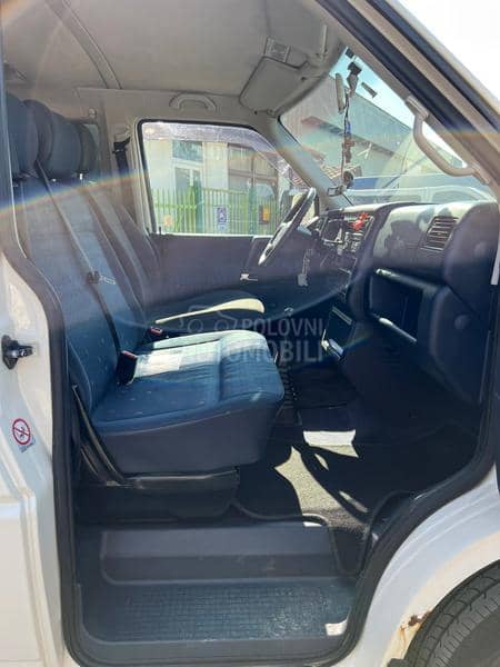 Volkswagen Transporter T4 Caravella 2.5TDI