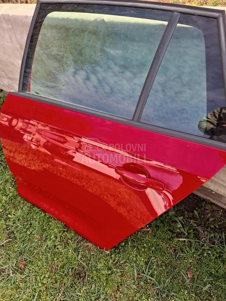 Zadnja leva vrata Spacebak