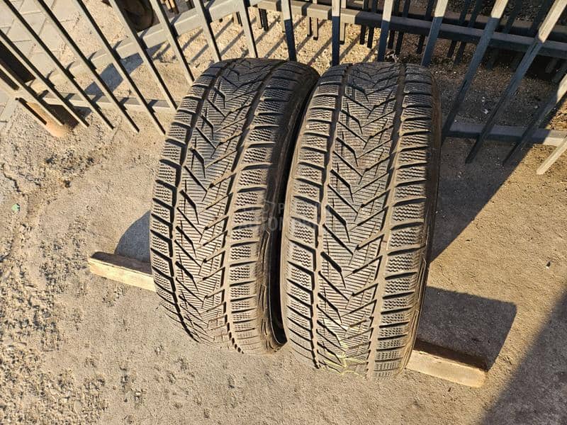 Vredestein 215/55 R16 Sve sezone