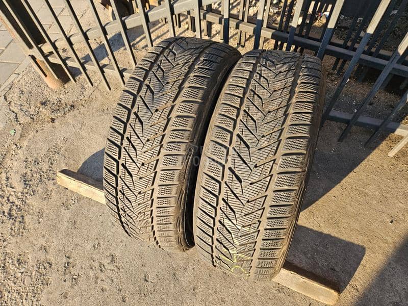 Vredestein 215/55 R16 Sve sezone