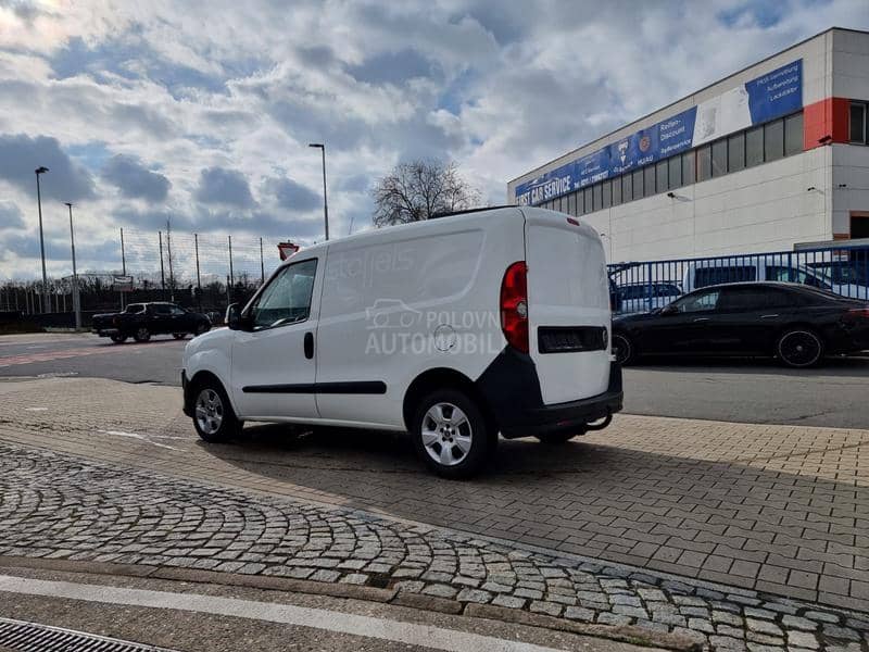 Fiat Doblo 1.3d 2013. god. -  kompletan auto u delovima