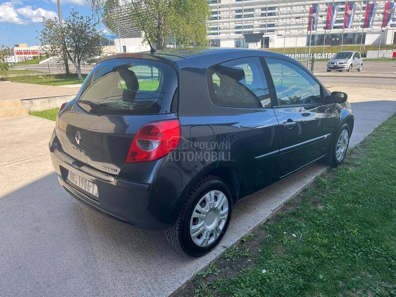 Renault Clio 1.6 16V