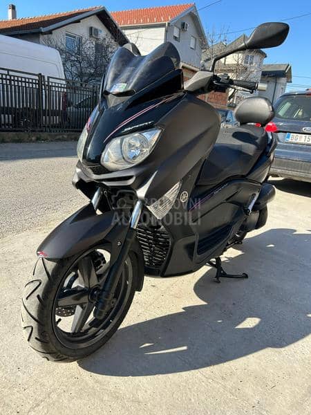 Yamaha Xmax