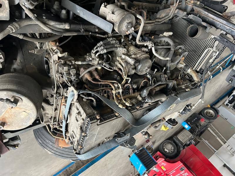Motor i menjac za Actros MP4