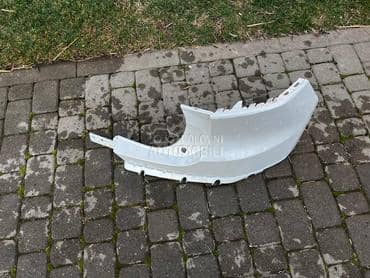 Zadnji branik desni deo za Volvo XC40 od 2017. do 2024. god.