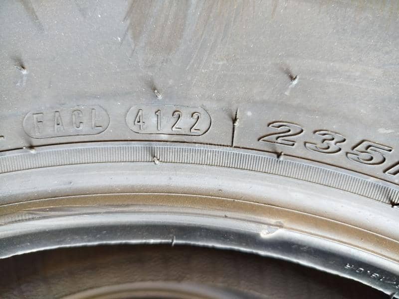 Nexen 235/70 R16 Letnja