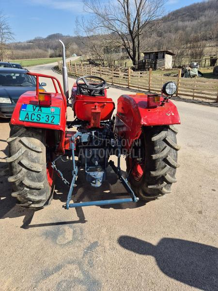 Universal 445