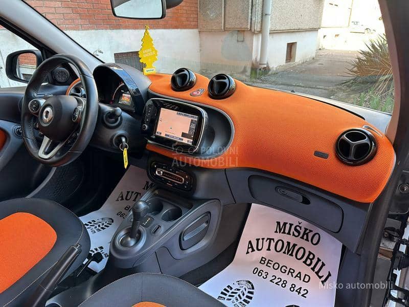 Smart ForFour 1.0 i Aut Nav Led