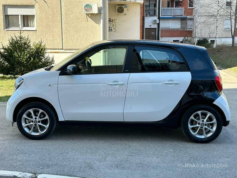 Smart ForFour 1.0 i Aut Nav Led