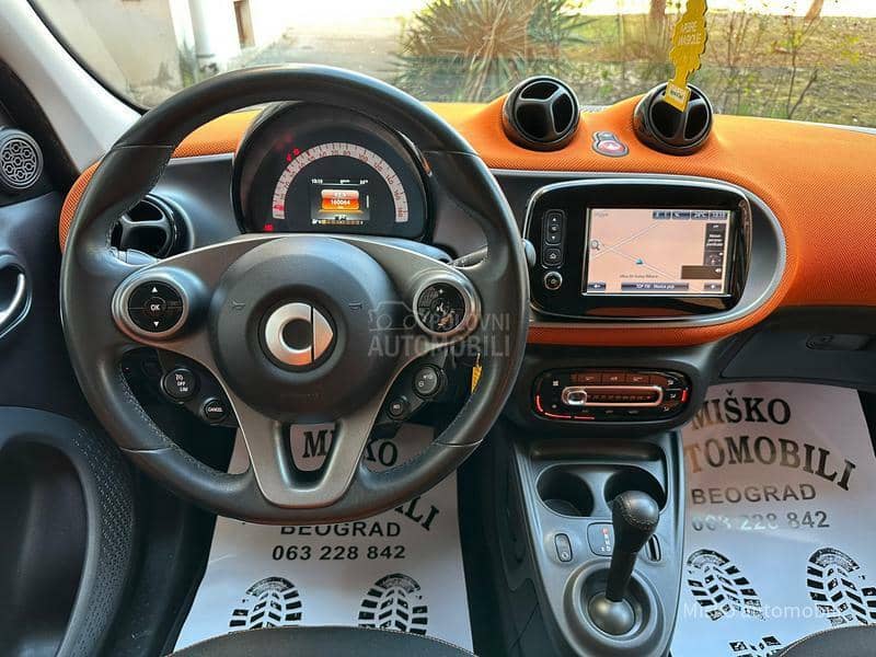 Smart ForFour 1.0 i Aut Nav Led