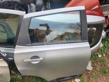 zadnja desna vrata za Nissan Qashqai od 2007. do 2013. god.