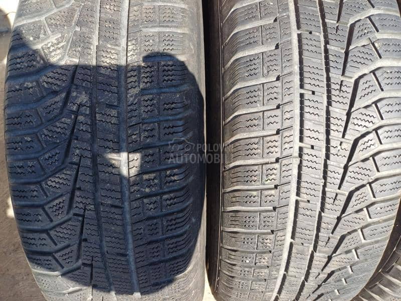 Hankook 215/70 R16 Zimska