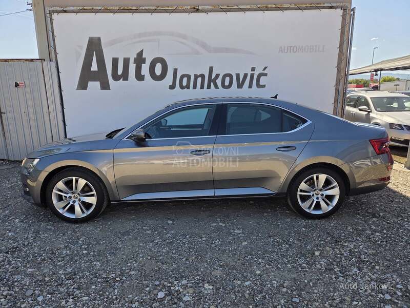 Škoda Superb 66 000 K M