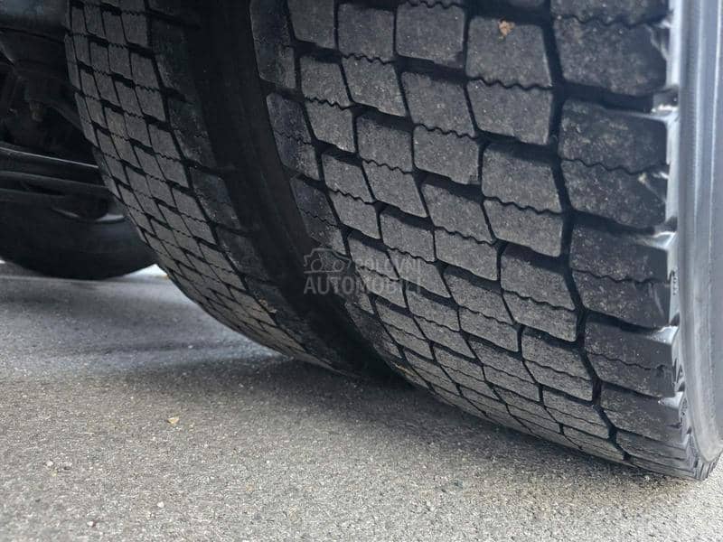 Iveco STRALIS 450 e5 za auto