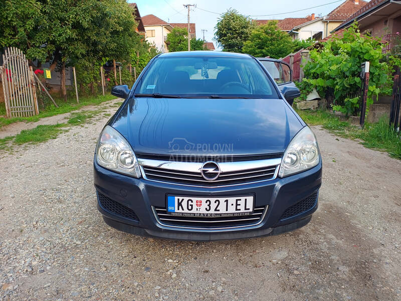 Opel Astra H 