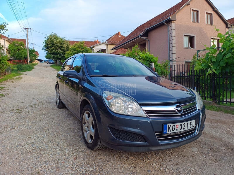 Opel Astra H 