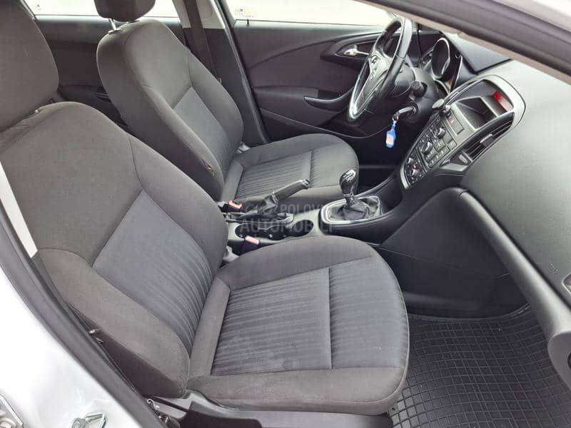 Opel Astra J 1,7cdti