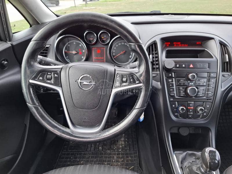 Opel Astra J 1,7cdti