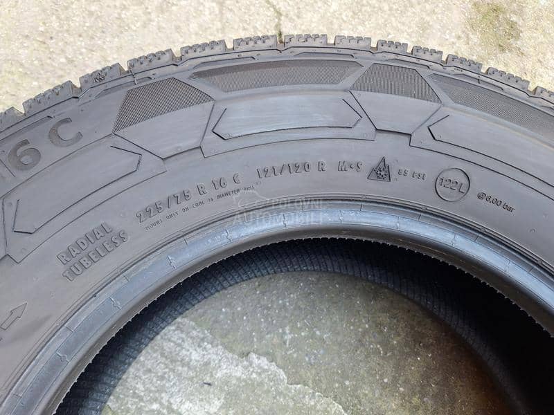 Continental 225/75 R16 Zimska