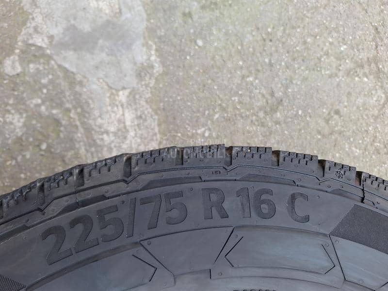 Continental 225/75 R16 Zimska
