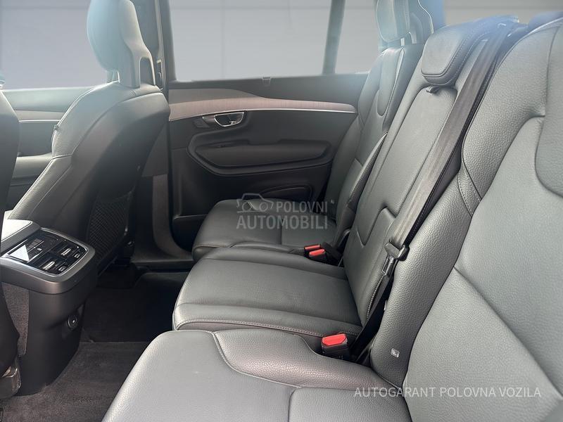 Volvo XC90 AWD MOMENTUM A/T Volvo XC90 AWD MOMENTUM A/T