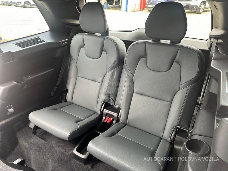 Volvo XC90 AWD MOMENTUM A/T Volvo XC90 AWD MOMENTUM A/T