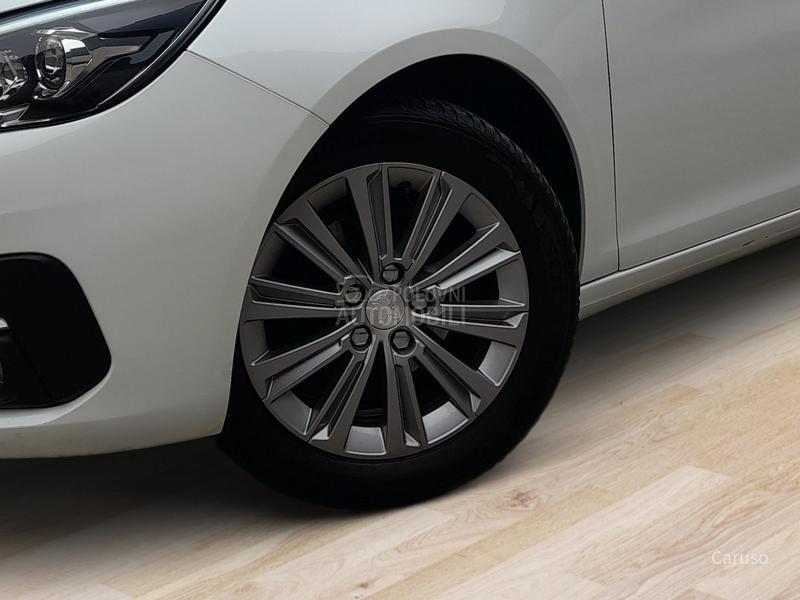 Peugeot 308 1.5 BHDi ALLURE