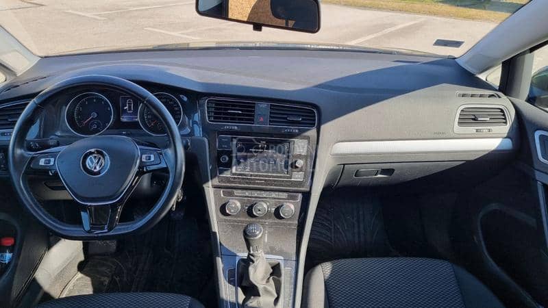 Volkswagen Golf 7 1.0 TSI