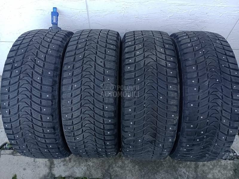 Michelin 215/55 R16 Zimska