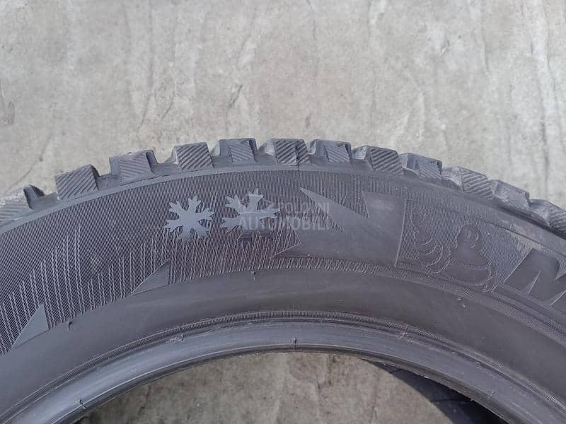Michelin 215/55 R16 Zimska