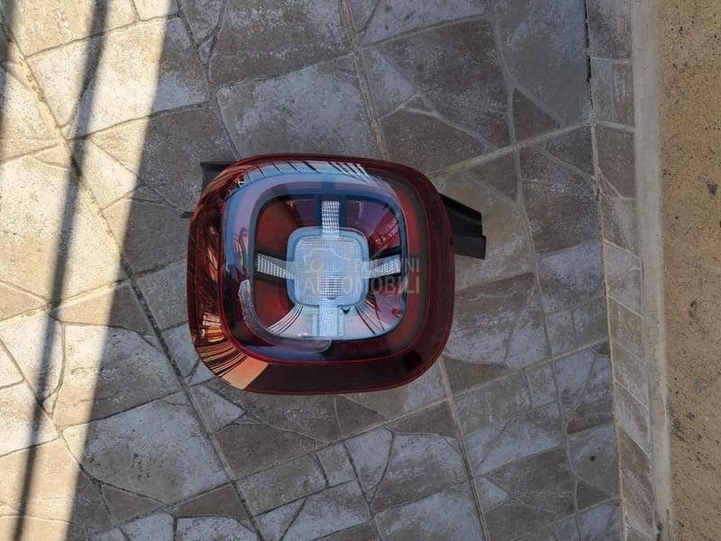 Zadnja lampa