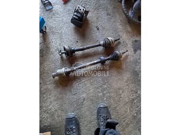 poluosovine za Renault Scenic od 2000. do 2012. god.