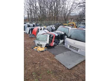 Gepek vrata za Renault Espace od 1995. do 2012. god.