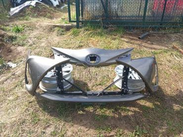 Branik 3 L.i.f.t za Toyota Yaris