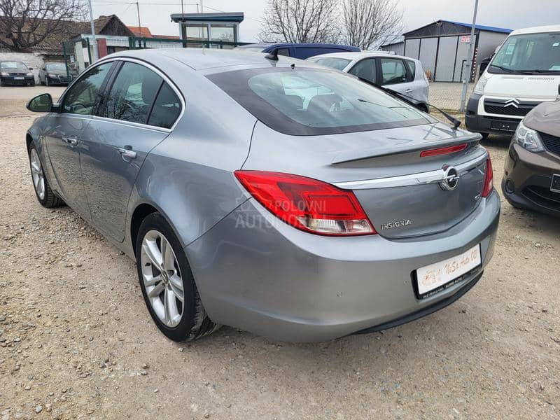 Opel Insignia 2.0CDTI