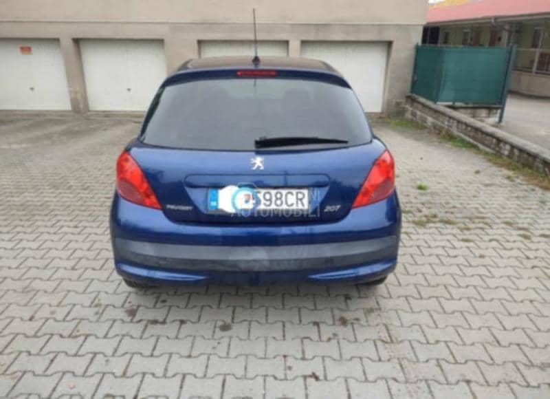 Peugeot 207 -  kompletan auto u delovima