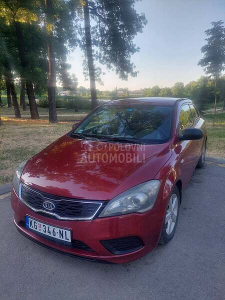 Kia pro_cee`d 1.4 LX