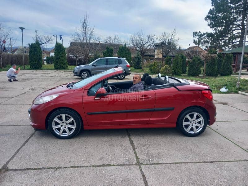 Peugeot 207 1.6 B E N Z.