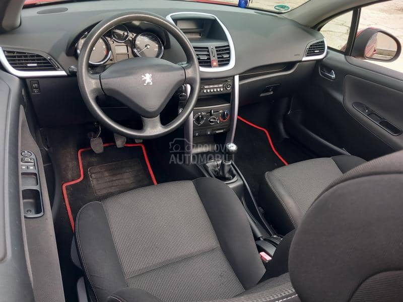 Peugeot 207 1.6 B E N Z.