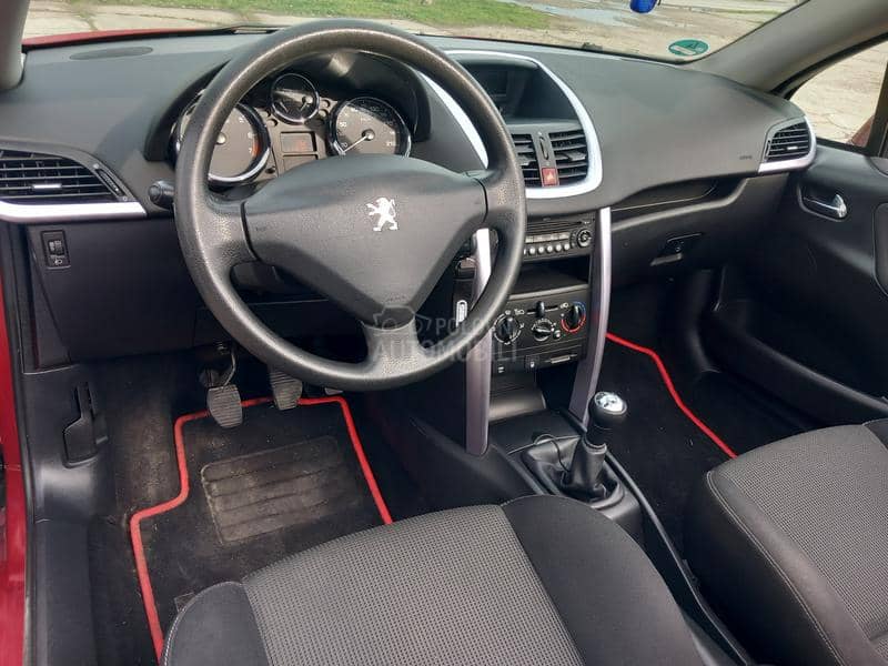 Peugeot 207 1.6 B E N Z.